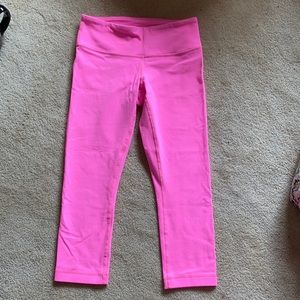 Lululemon hot pink cropped leggings
